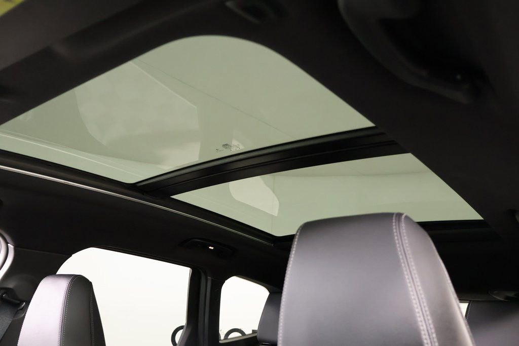 Used 2025 BMW X1 xDrive28i image 15
