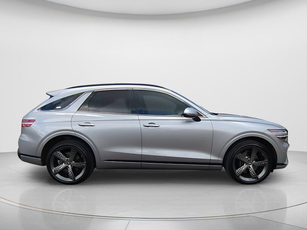 Used 2024 Genesis GV70 3.5T Sport w/ Sport Prestige Package AWD/4WD image 3