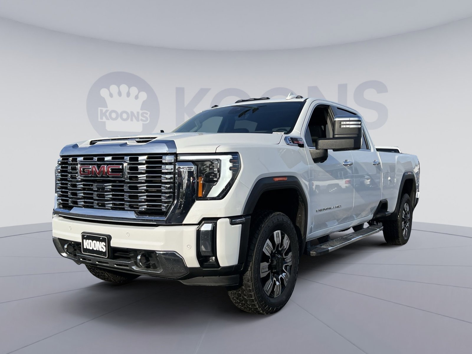 Used 2024 GMC Sierra 3500 Denali w/ Denali Reserve Package image 1