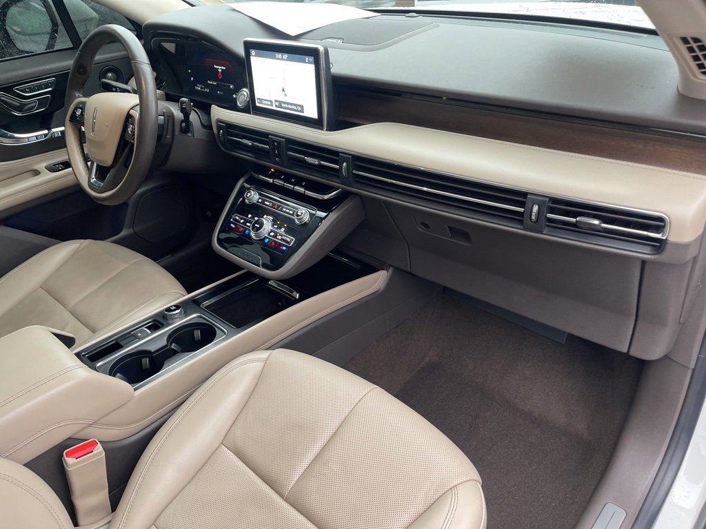 Used 2021 Lincoln Corsair Reserve w/ Equipment Group 201A image 26