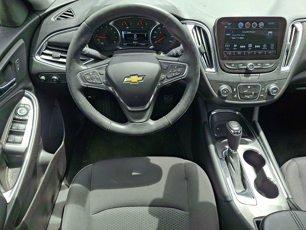 Used 2018 Chevrolet Malibu LT FWD image 11