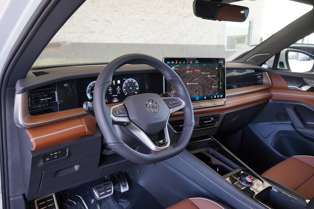 New 2026 Volkswagen Tiguan SEL R-Line AWD/4WD image 15