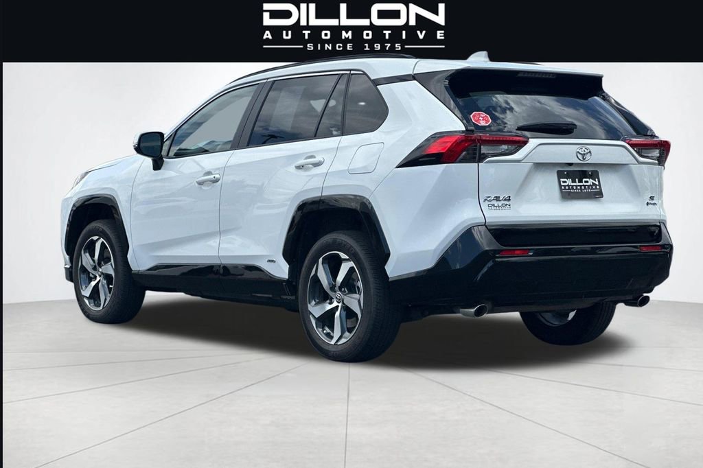 Used 2025 Toyota RAV4 SE AWD/4WD image 6