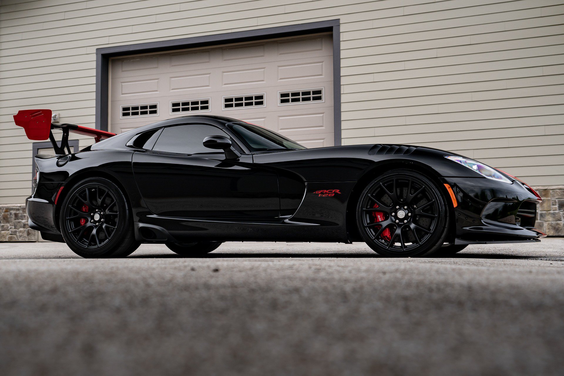 Used 2017 Dodge Viper GTC w/ ACR Package RWD image 19