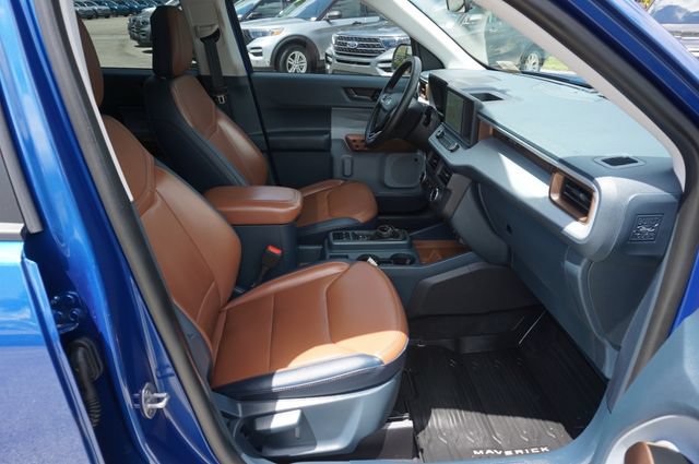 Used 2024 Ford Maverick Lariat FWD image 3