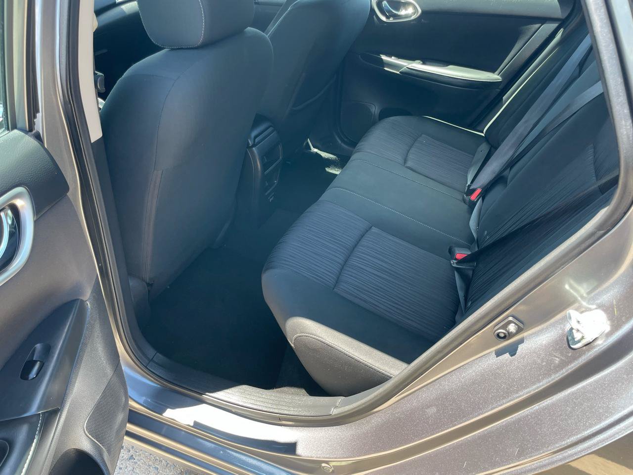 Used 2019 Nissan Sentra SV FWD image 30