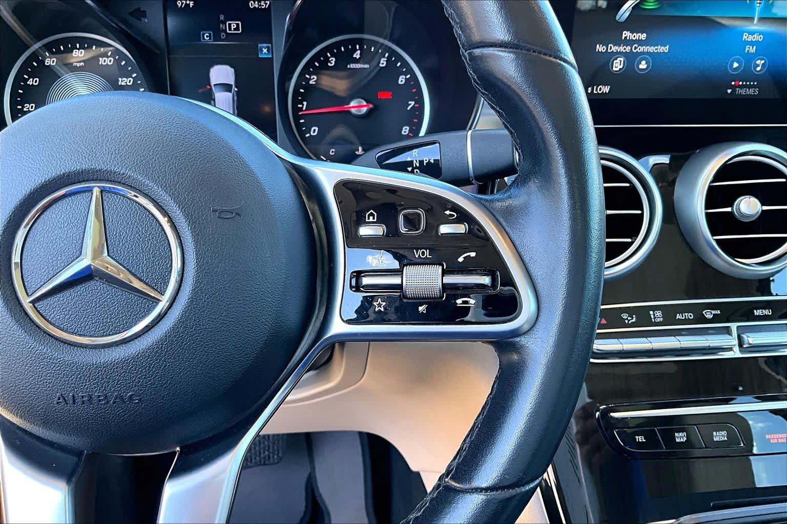 Used 2021 Mercedes-Benz GLC 300 image 27
