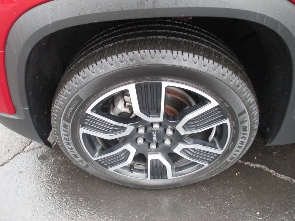 Used 2021 GMC Acadia SLT w/ Elevation Edition image 13