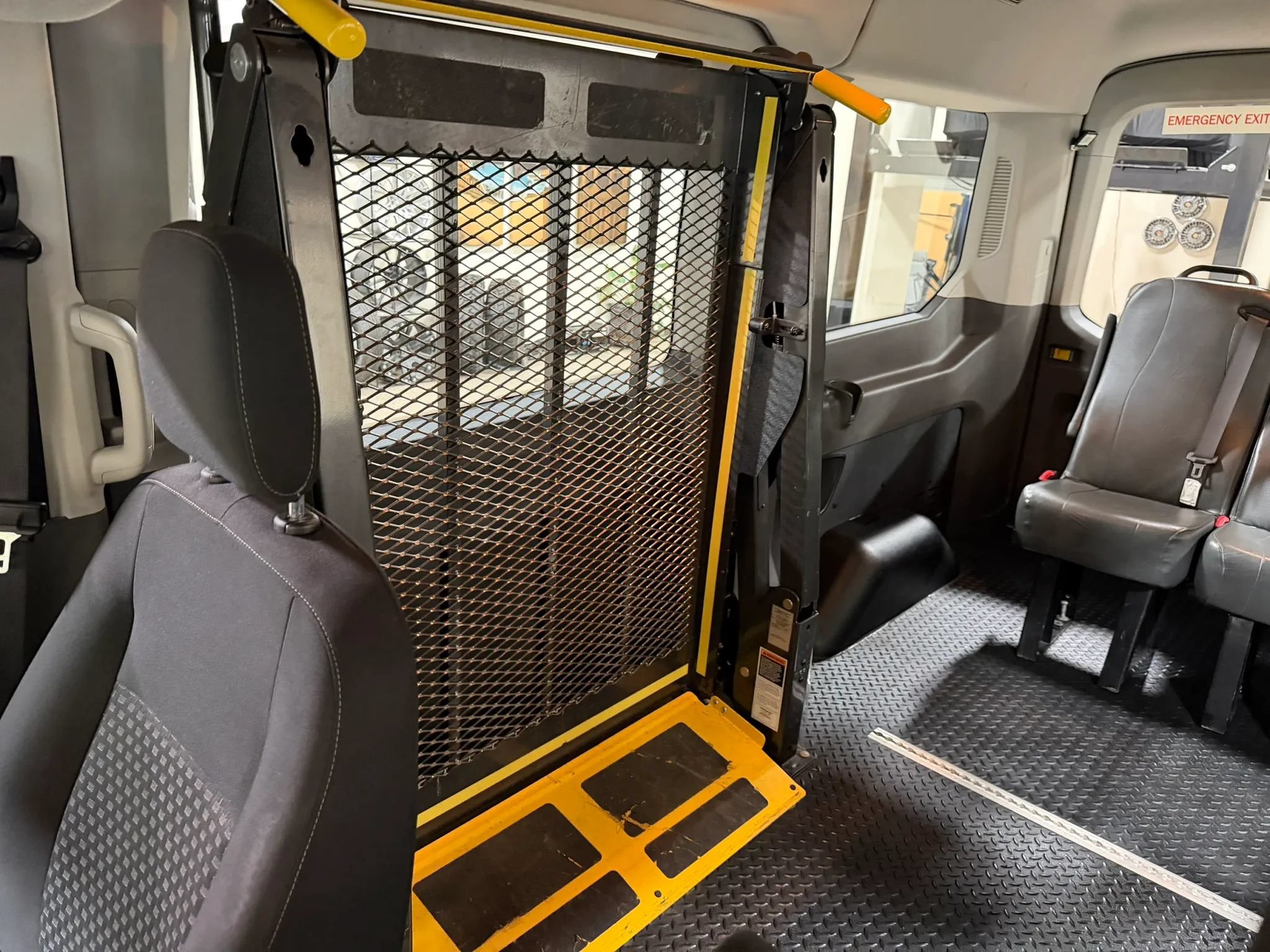 Used 2020 Ford Transit 150 XLT AWD/4WD image 50