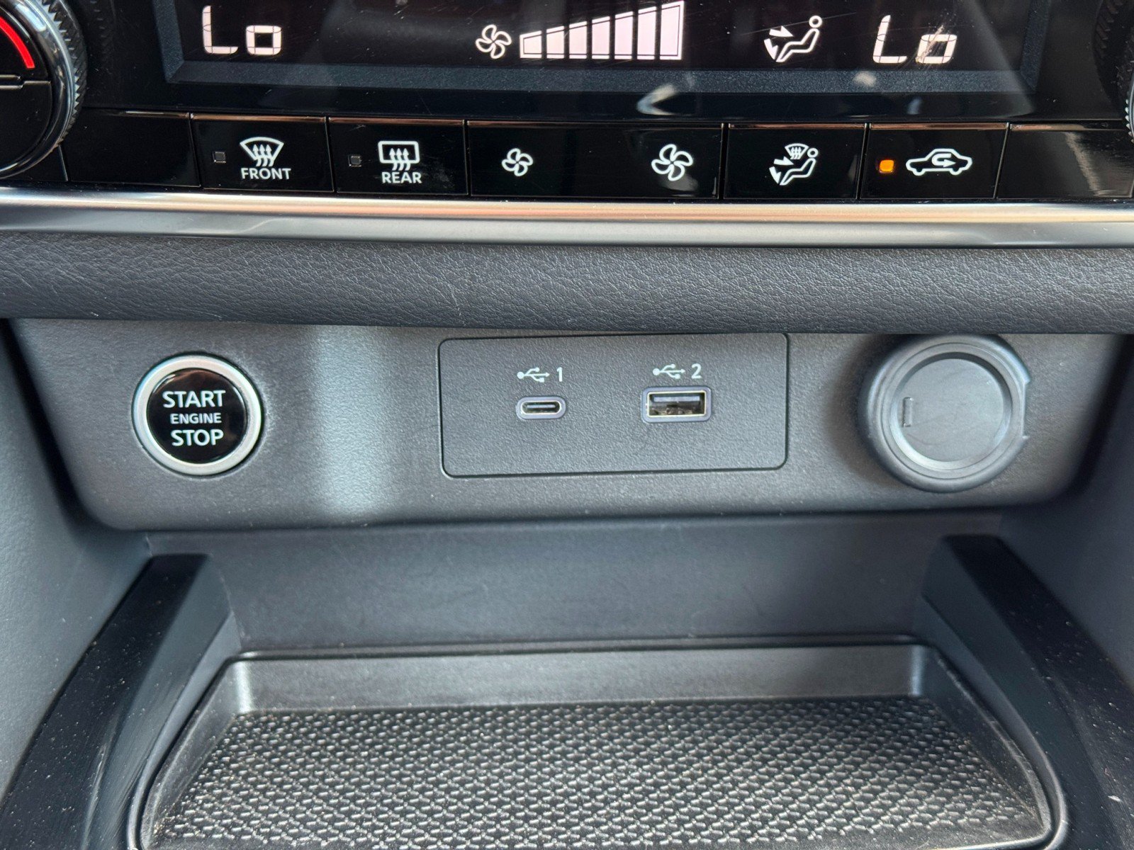 Used 2022 Nissan Rogue SV FWD image 25