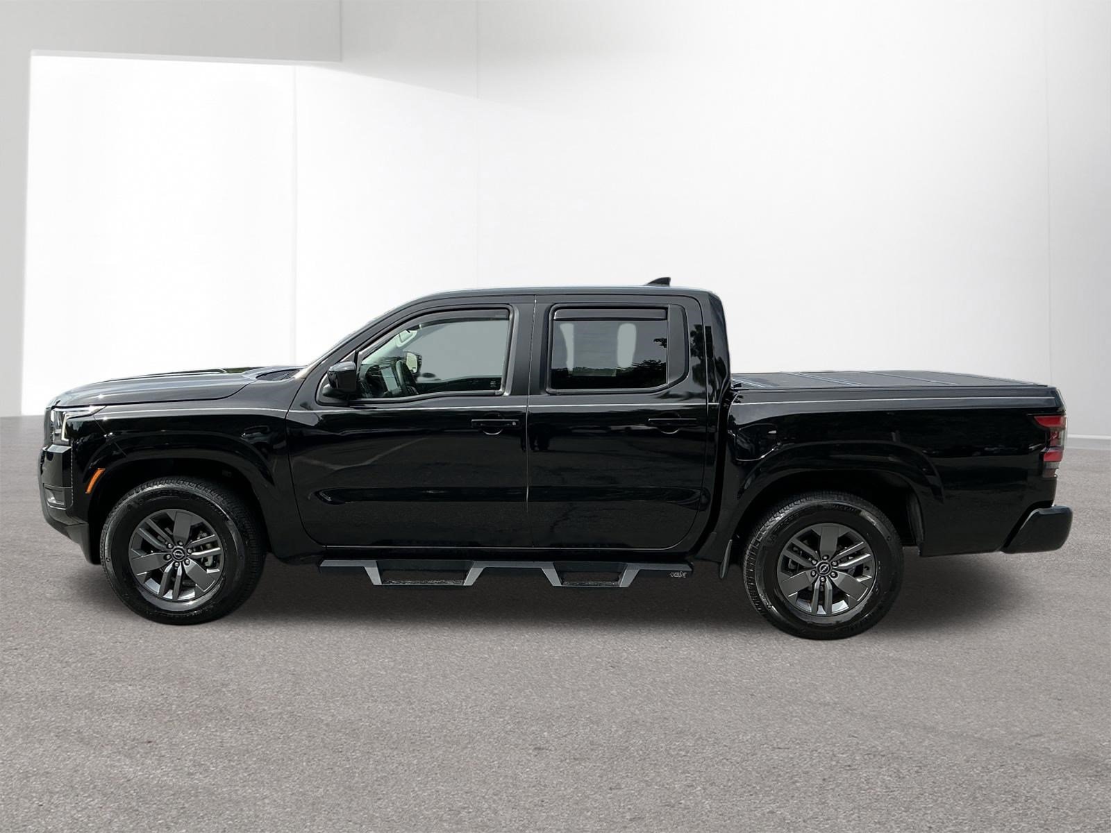 Used 2025 Nissan Frontier SV RWD image 6