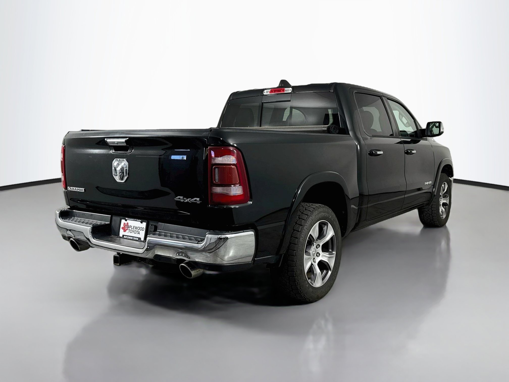 Used 2019 RAM 1500 Laramie AWD/4WD image 7