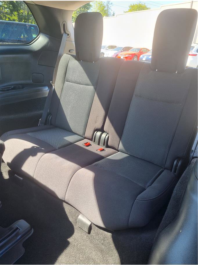 Used 2019 Nissan Pathfinder SV AWD/4WD image 13