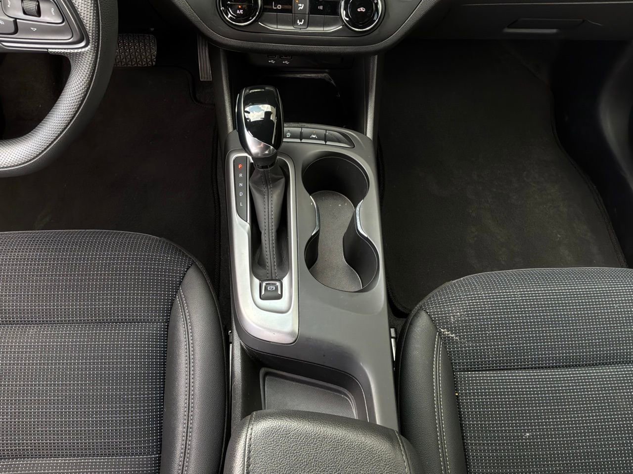 Used 2025 Buick Envista Preferred image 14