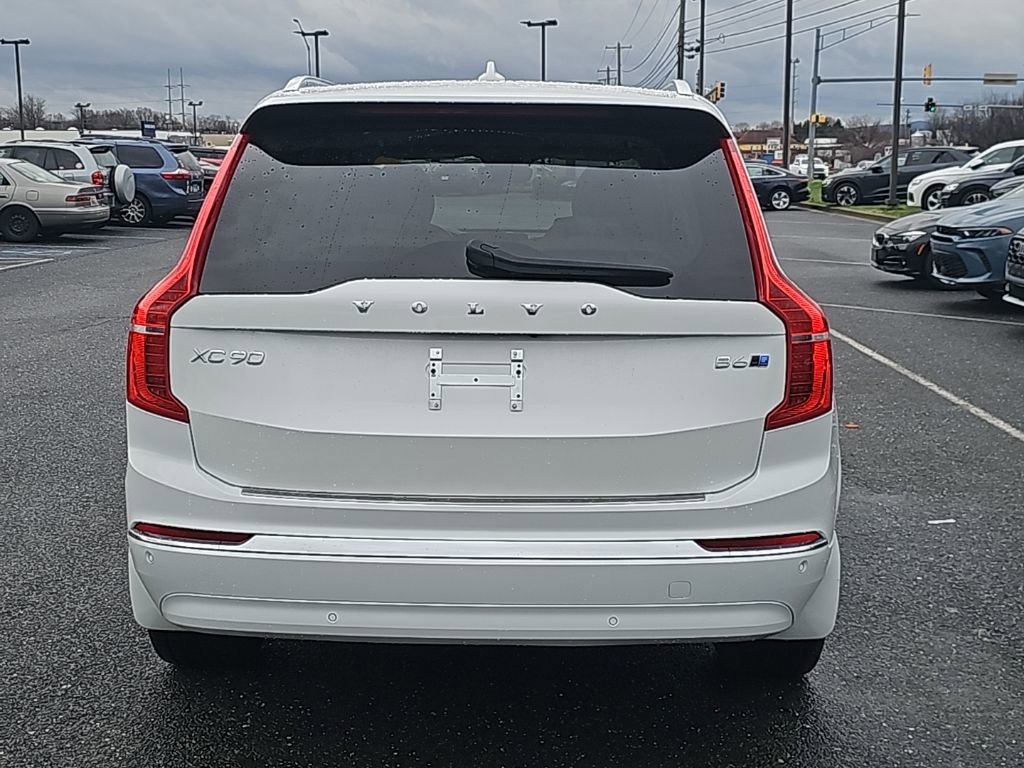 Used 2023 Volvo XC90 B6 Plus w/ Protection Package Premier image 13
