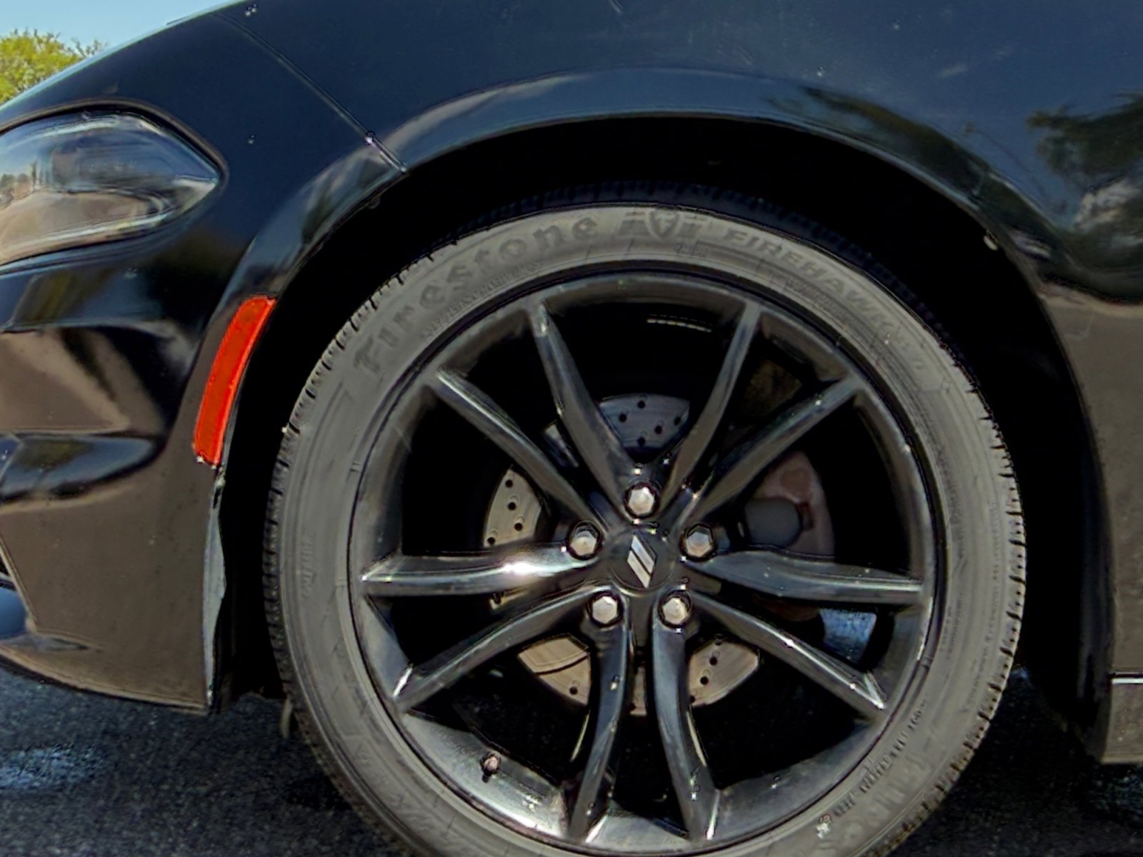 Used 2018 Dodge Charger SXT w/ Blacktop Package RWD image 11