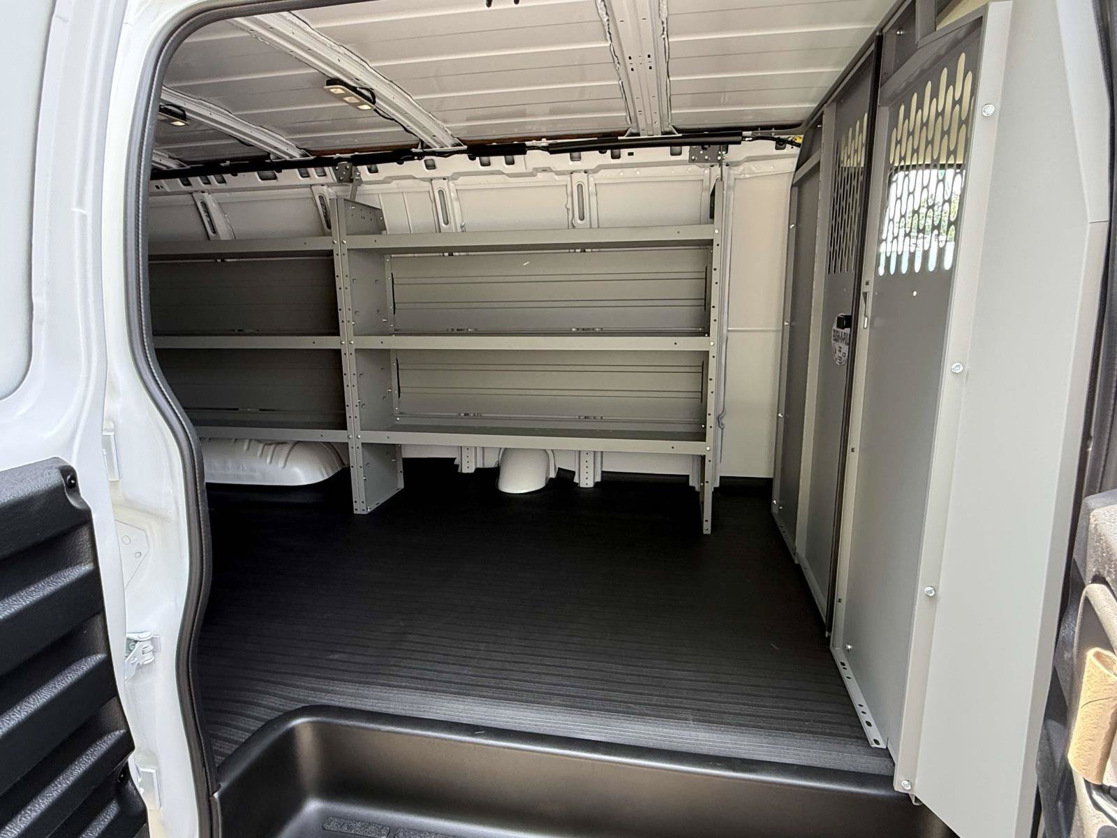 New 2025 Chevrolet Express 3500 Extended RWD image 20