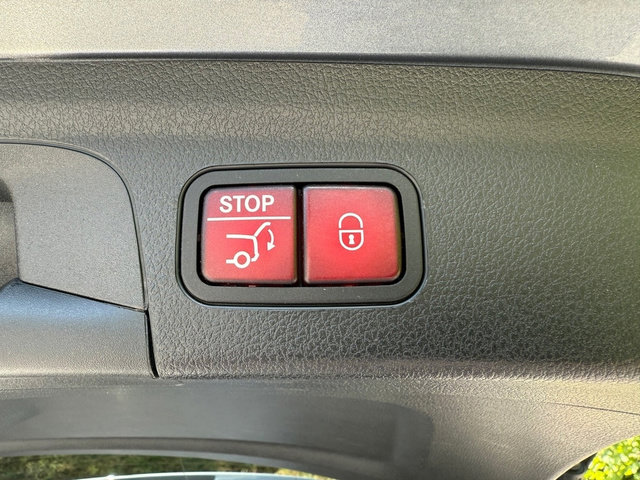 Used 2023 Mercedes-Benz GLE 350 4MATIC image 19