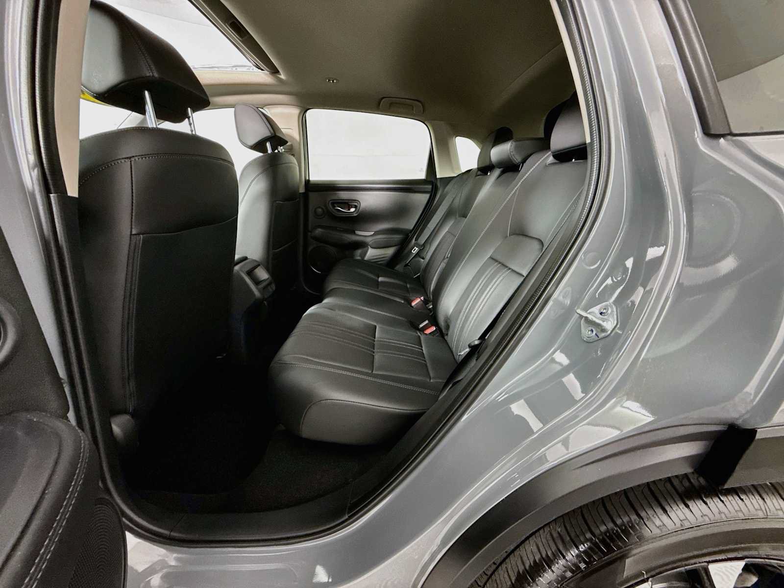 Used 2027 Honda HR-V EX-L image 23