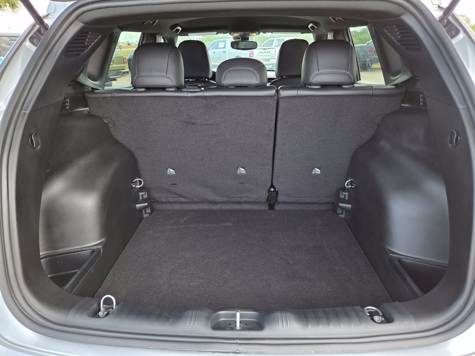 New 2026 Jeep Compass Latitude AWD/4WD image 26