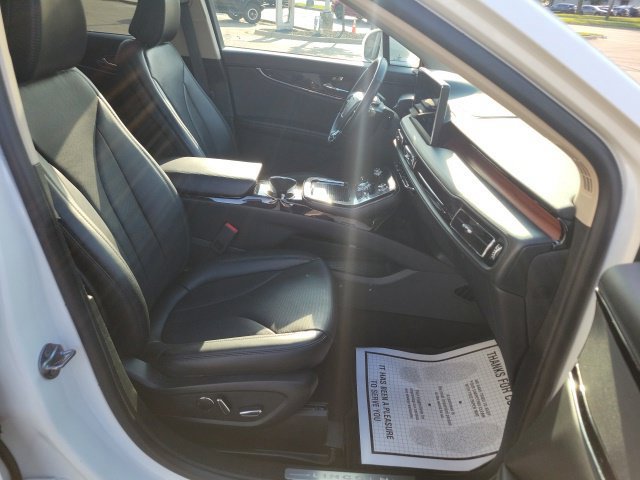 Used 2023 Lincoln Nautilus Reserve AWD/4WD image 27