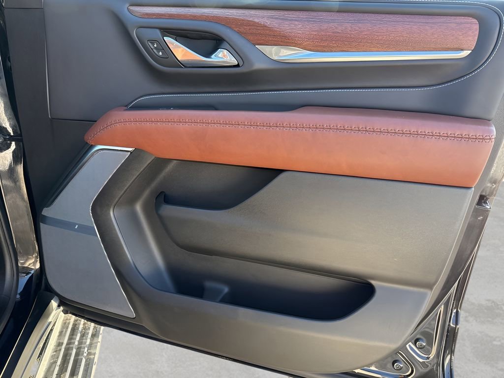 Used 2024 GMC Yukon Denali Ultimate image 9