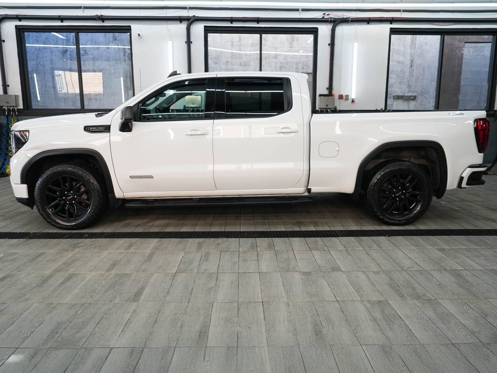 Used 2023 GMC Sierra 1500 Elevation w/ Preferred Package AWD/4WD image 4