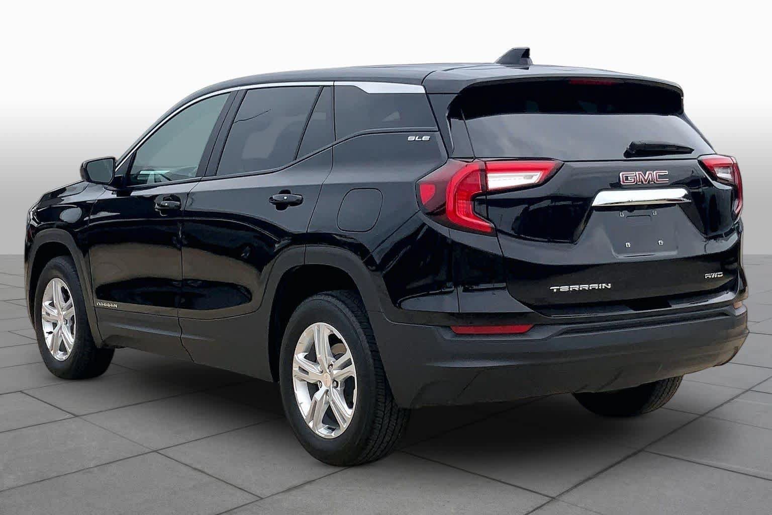 Certified 2024 GMC Terrain SLE AWD/4WD image 12