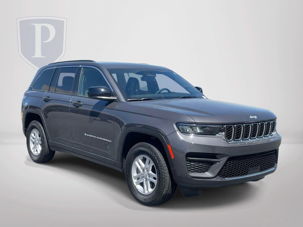 Certified 2025 Jeep Grand Cherokee Laredo w/ Trailer Tow Package