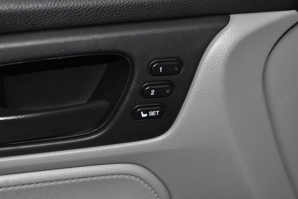 Used 2019 Honda Odyssey EX-L image 5