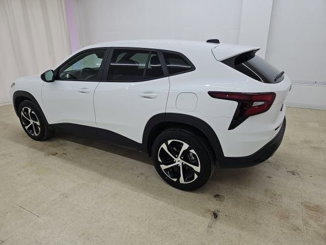 Used 2024 Chevrolet Trax RS w/ Driver Confidence Package image 15