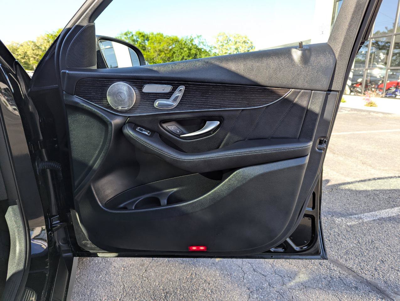 Used 2021 Mercedes-Benz GLC 300 4MATIC image 31