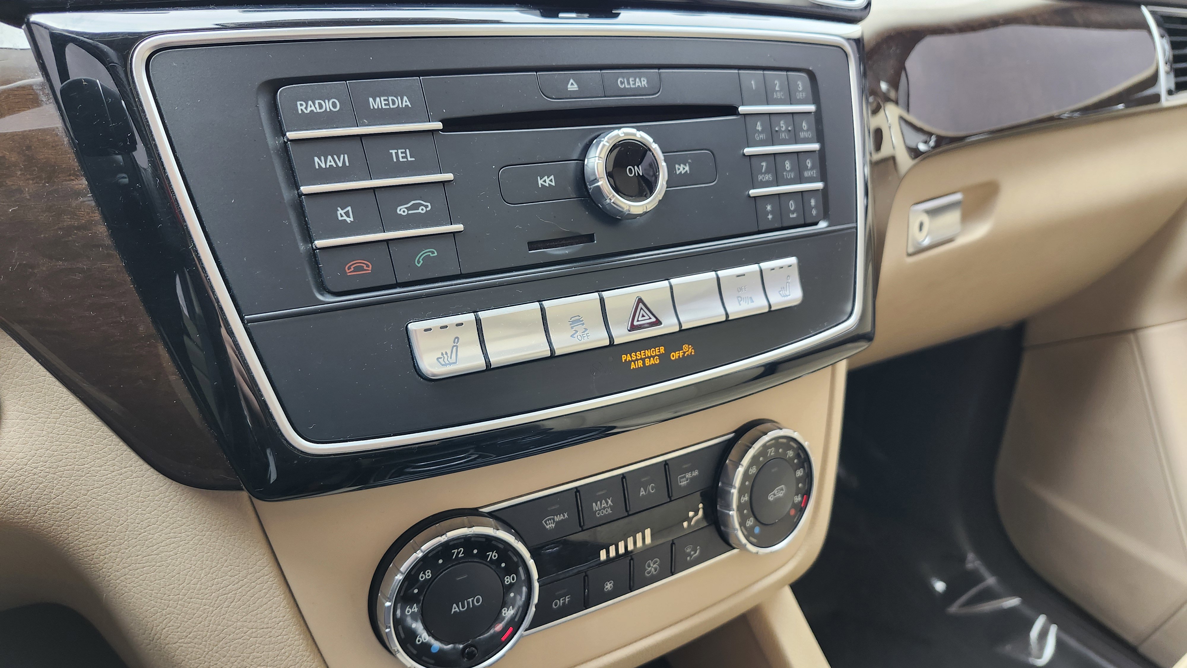 Used 2017 Mercedes-Benz GLE 350 4MATIC w/ Premium 1 Package image 37