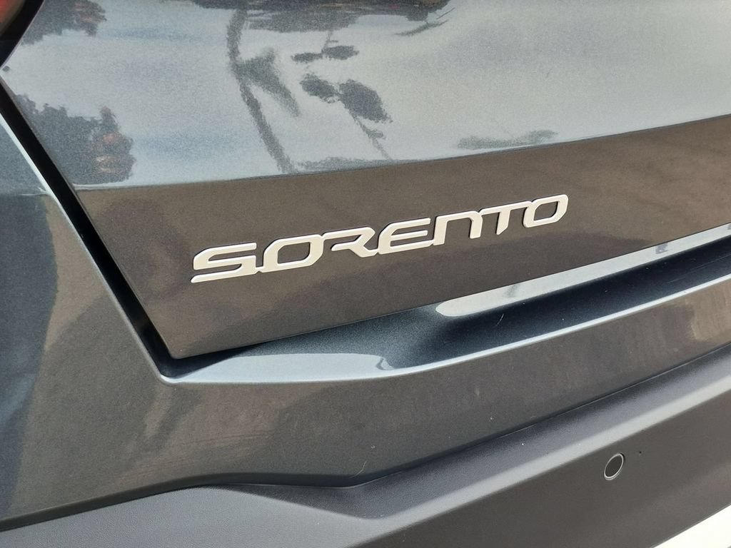 Certified 2024 Kia Sorento S FWD image 32