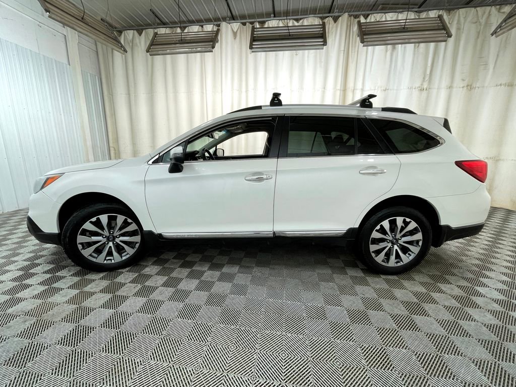 Used 2017 Subaru Outback 3.6R Touring w/ Popular Package #5A AWD/4WD image 20