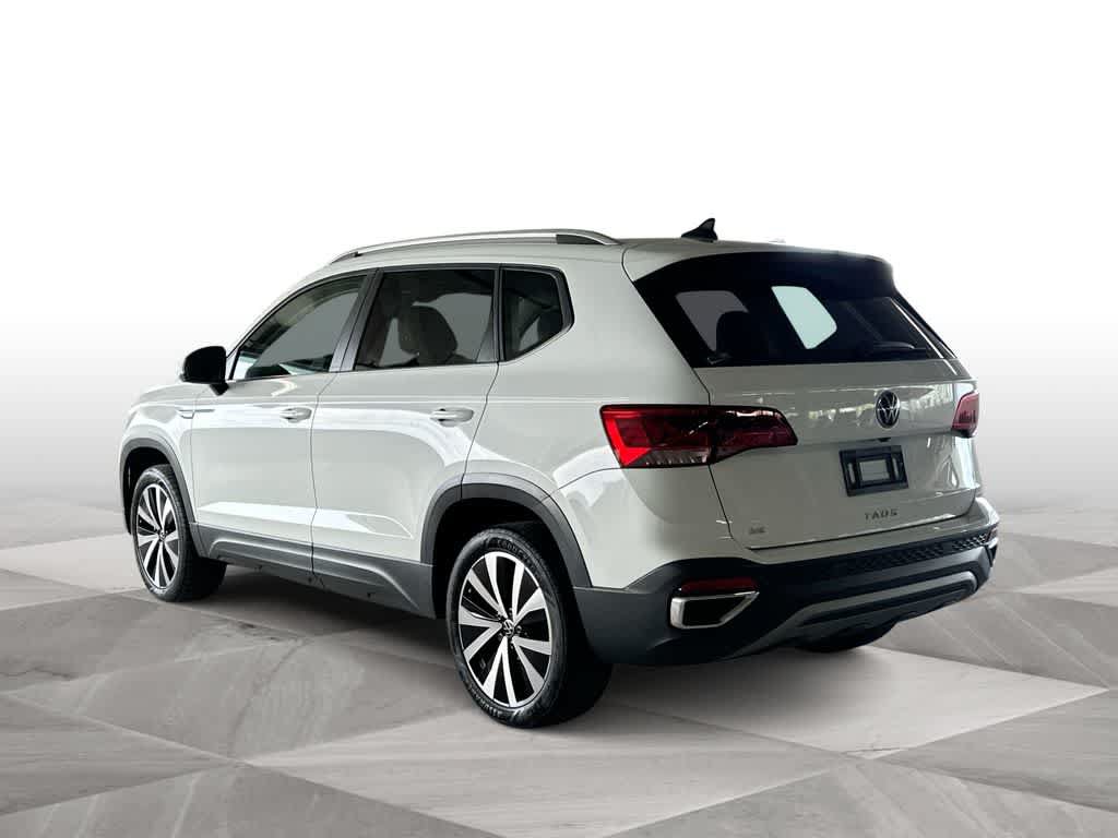 Certified 2023 Volkswagen Taos SE w/ Panoramic Sunroof Package FWD image 6
