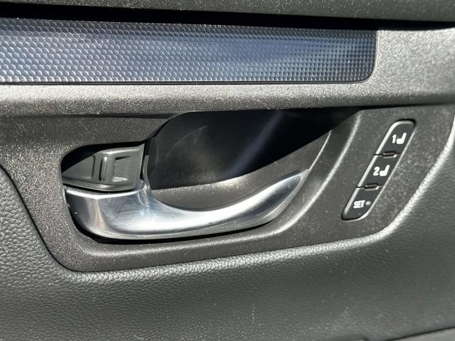 Used 2025 Honda CR-V Sport-L image 14