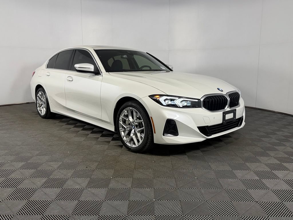 Used 2026 BMW 330i xDrive Sedan AWD/4WD image 4