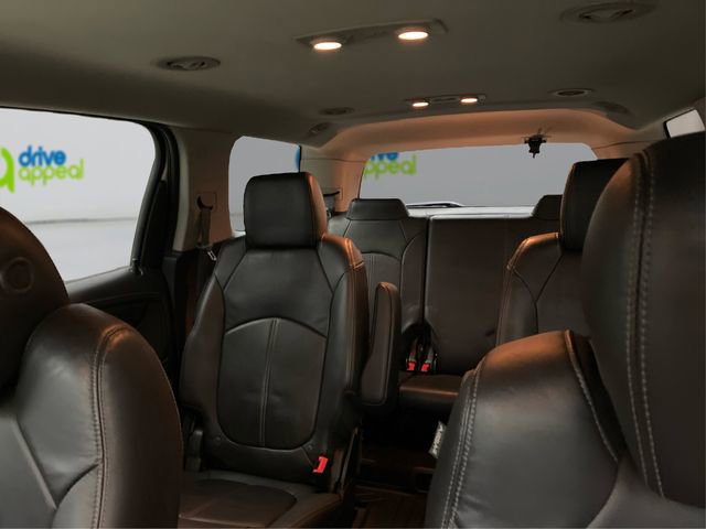 Used 2015 GMC Acadia SLT image 18