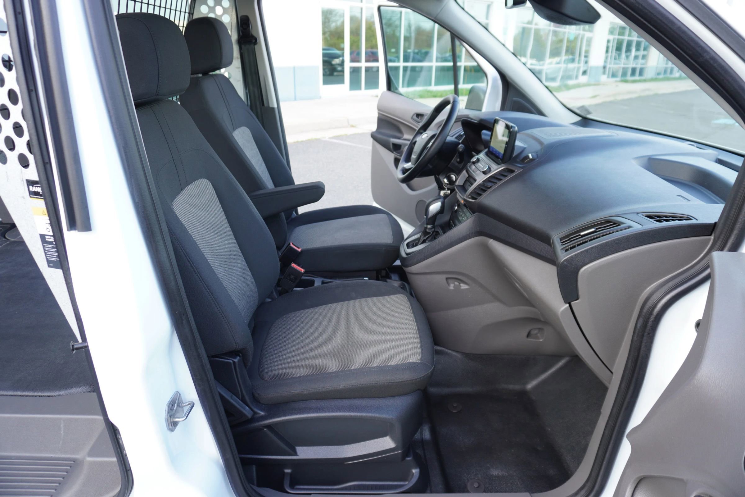 Used 2022 Ford Transit Connect XL image 14
