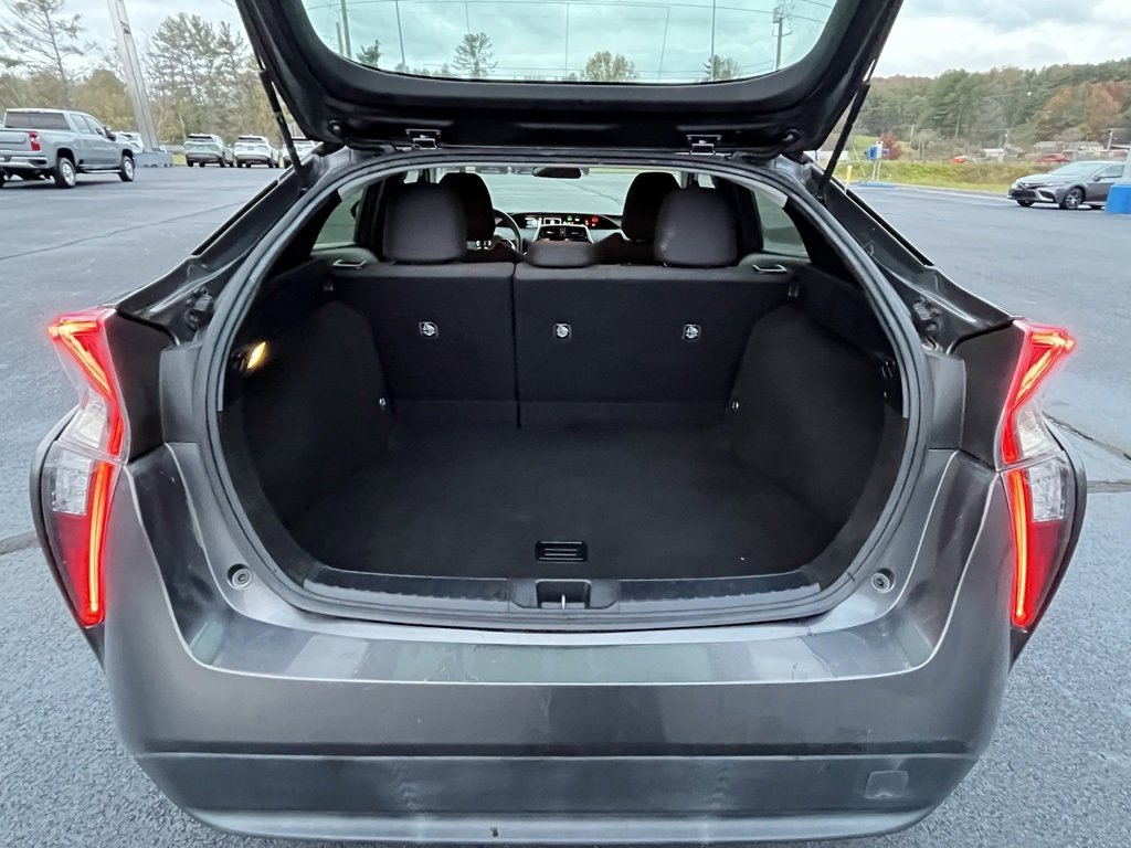 Used 2017 Toyota Prius Two image 14