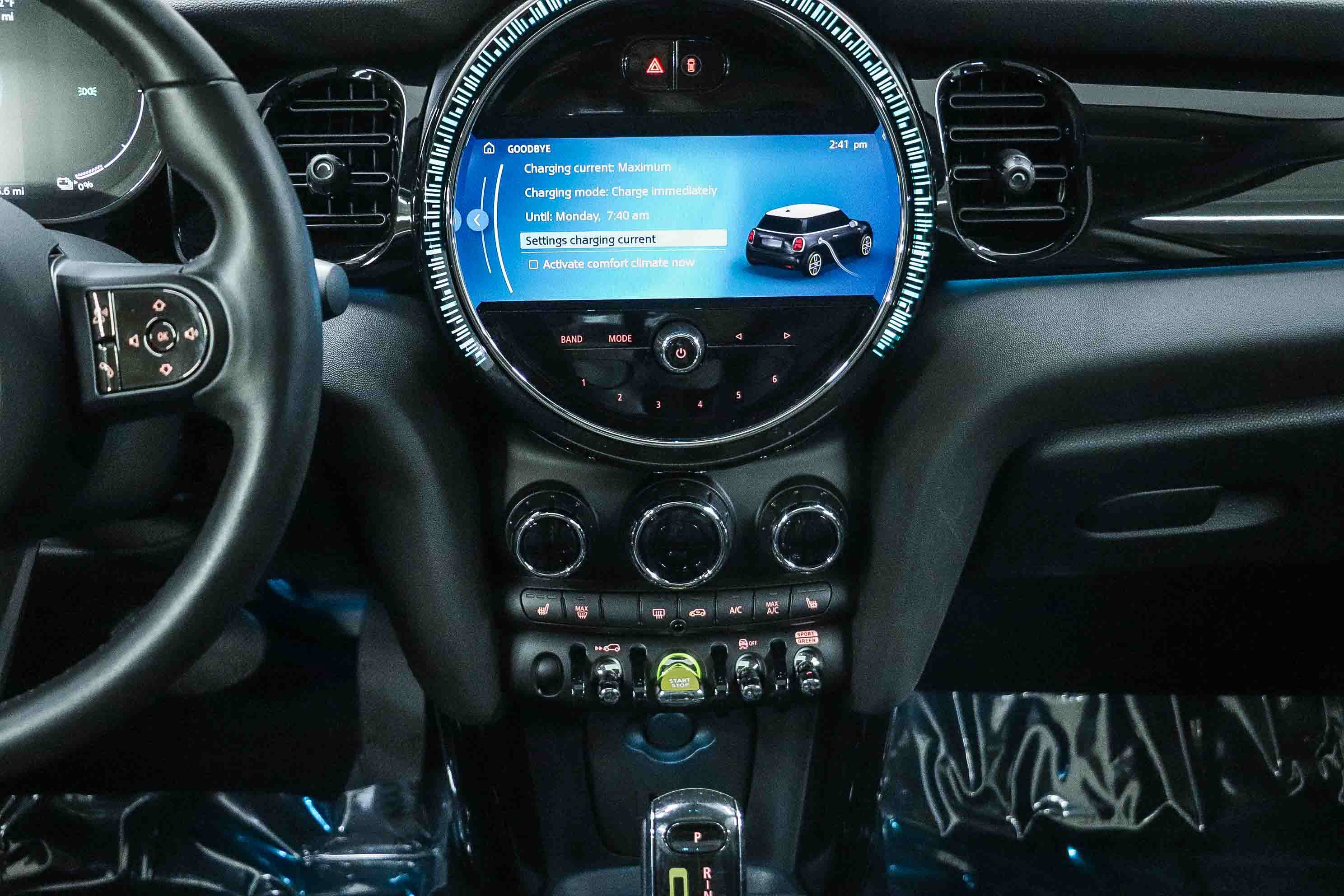 Used 2024 MINI Cooper SE FWD image 13