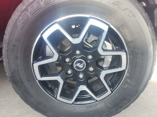 Used 2021 Ford Bronco Outer Banks image 9