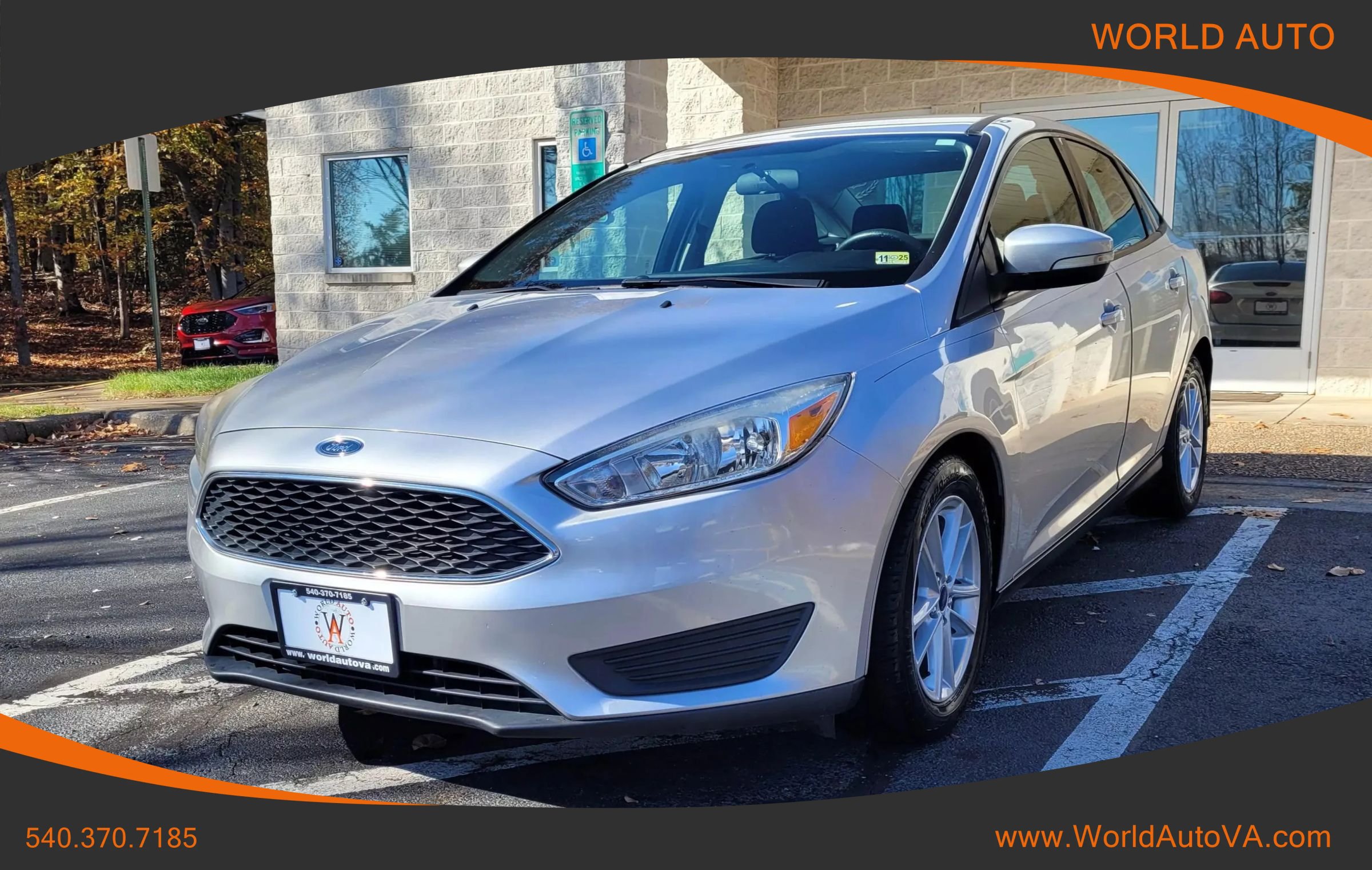 Used 2017 Ford Focus SE FWD image 1