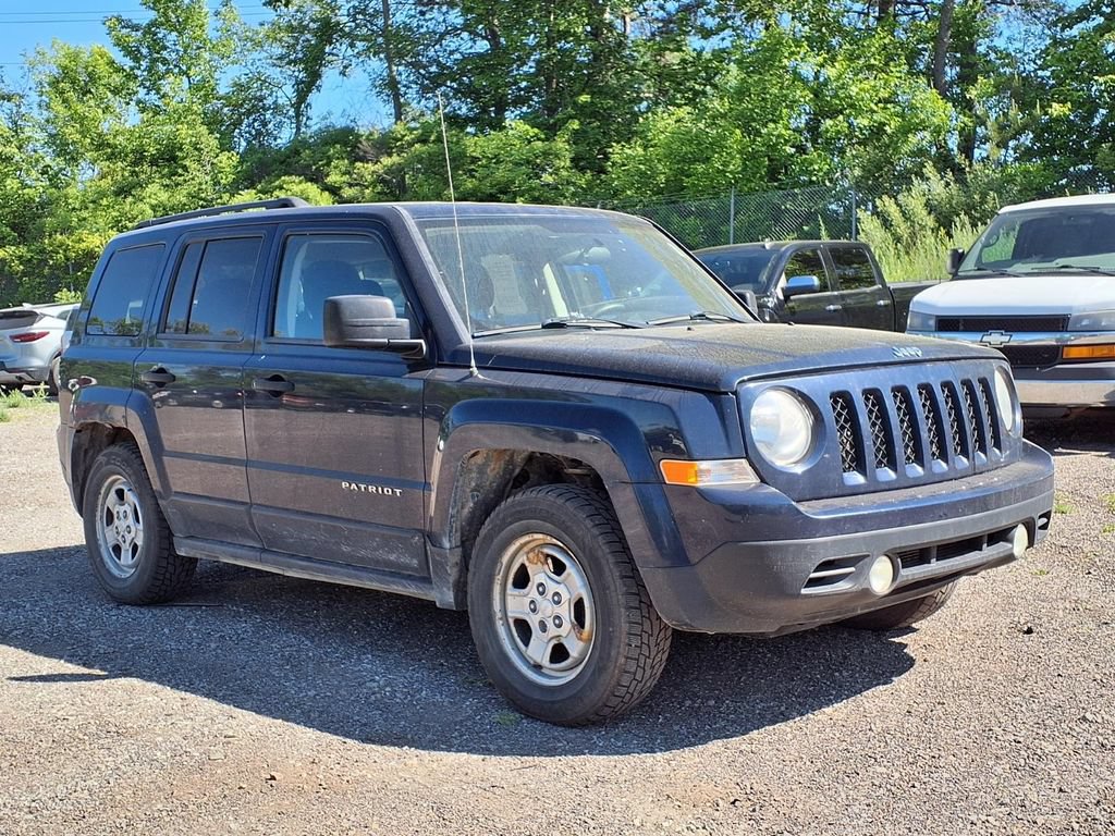 Used 2014 Jeep Patriot Sport AWD/4WD image 3