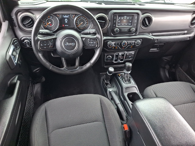 Used 2021 Jeep Gladiator Mojave AWD/4WD image 12