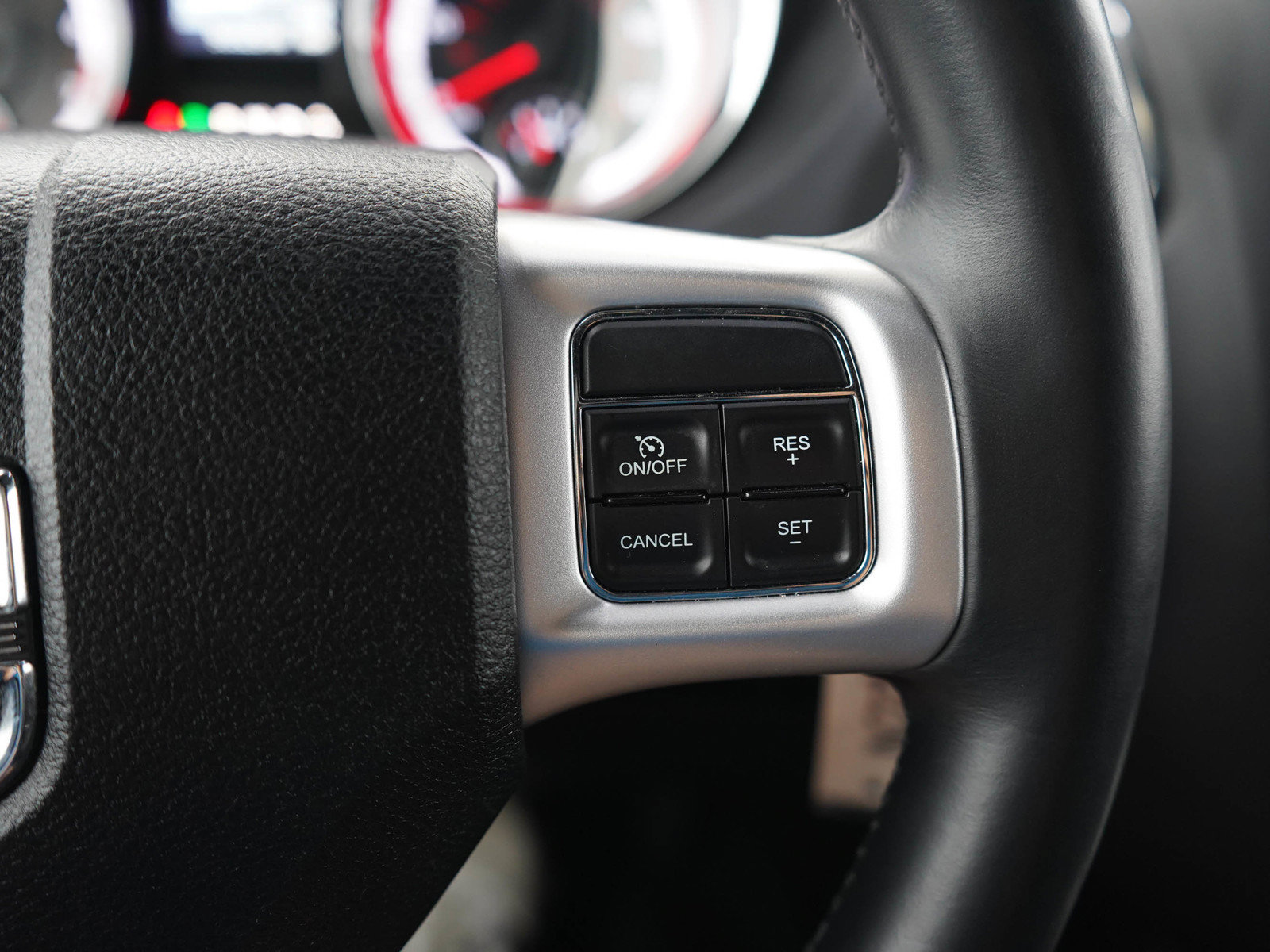 Used 2016 Dodge Grand Caravan R/T FWD image 24
