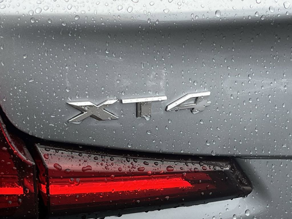 Used 2024 Cadillac XT4 Premium Luxury image 24