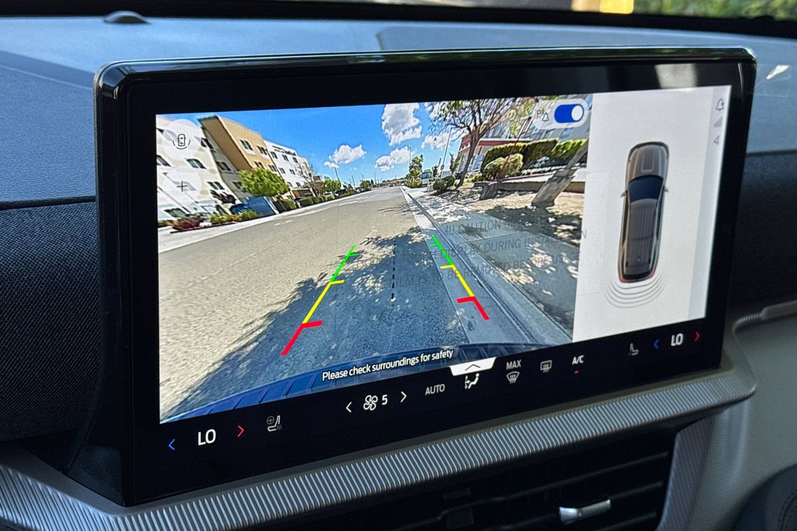 New 2026 Ford Explorer Active RWD image 23