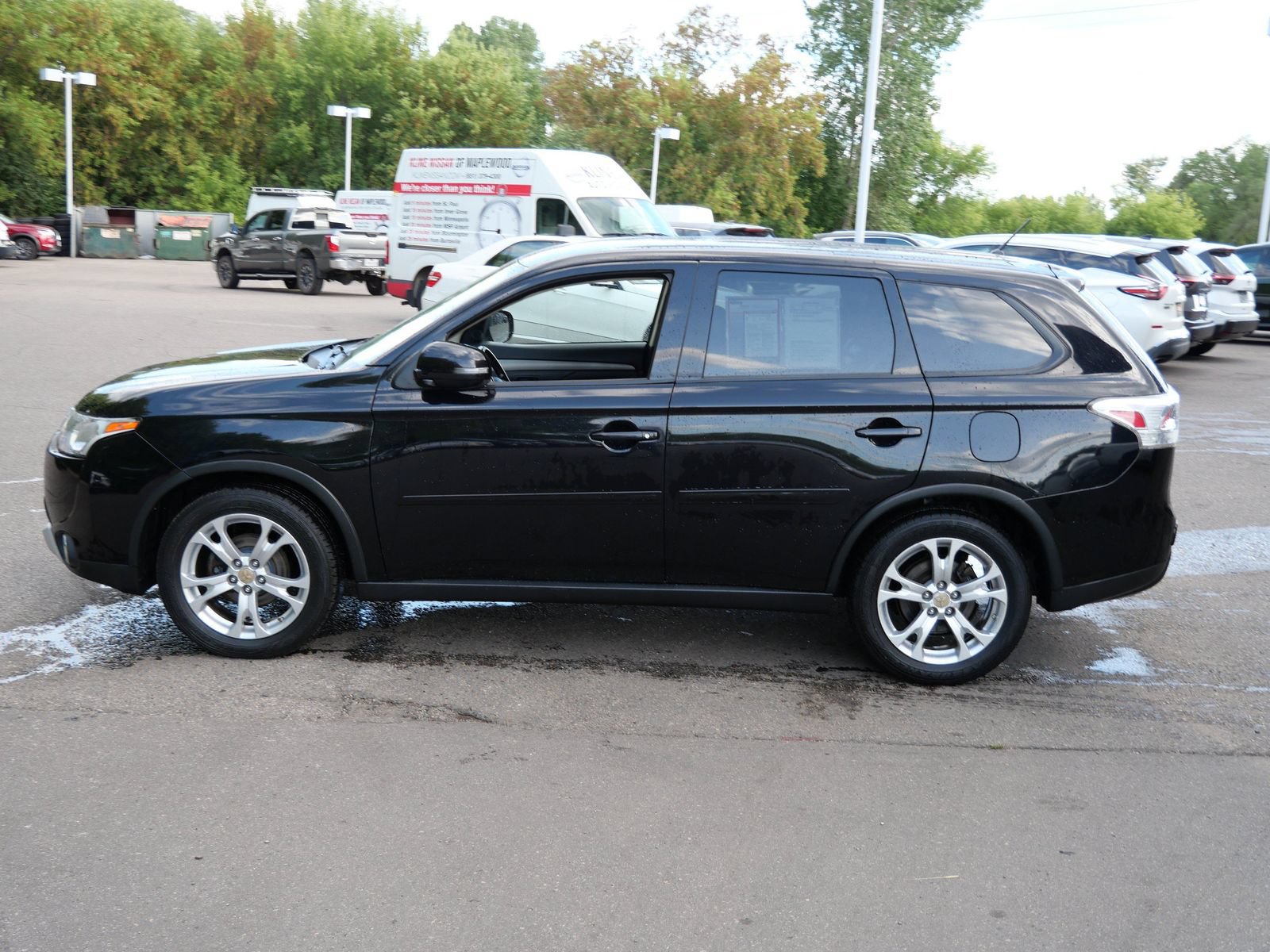 Used 2015 Mitsubishi Outlander SE AWD/4WD image 6